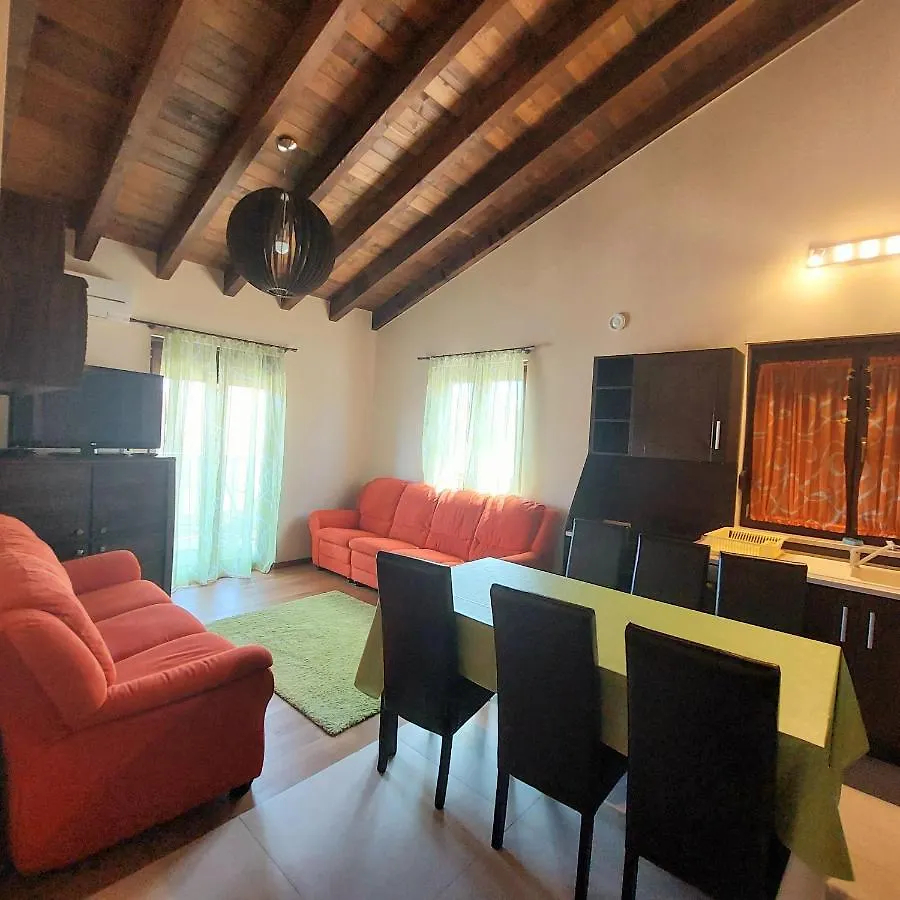 Appartment Veronika Premantura