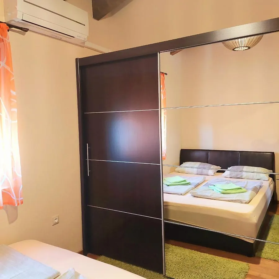 Apartment Appartment Veronika Premantura Croatia
